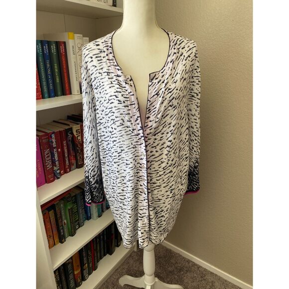 NIC+ZOE Pick Up Black/White Animal Print Buttoned Sweater Cardigan Size 2X - Picture 3 of 12